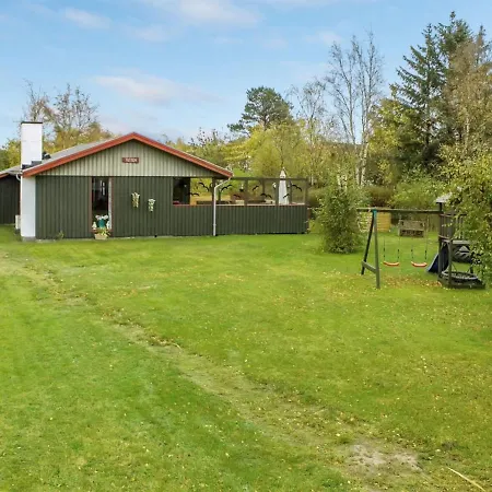 Aima - 400m From The Sea In Ne Jutland By Interhome * Hals