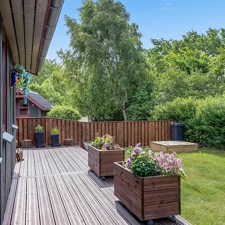 Aima - 400m From The Sea By Interhome