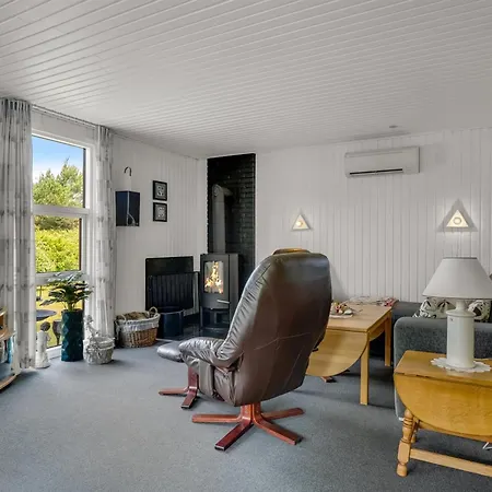 度假居 Aima - 400m From The Sea By Interhome Hals